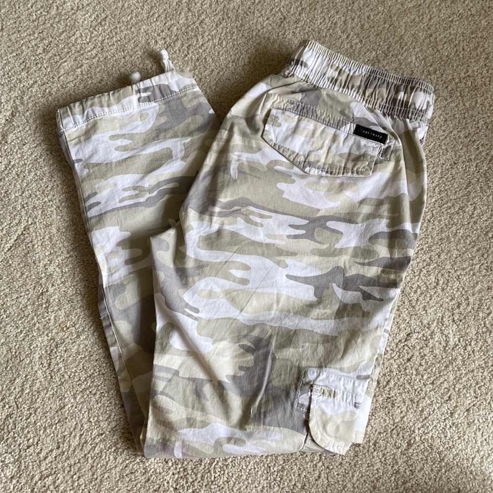 Sanctuary Beige and White Camouflage Cropped Cargo Pants